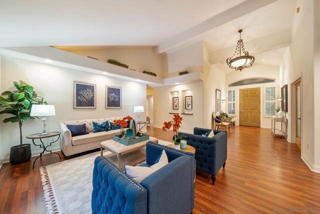 7102 Via Mariposa Norte, Bonsall CA: https://media.crmls.org/mediaz/1dcca9b8-ba5c-4792-824f-7e32d2297840.jpg