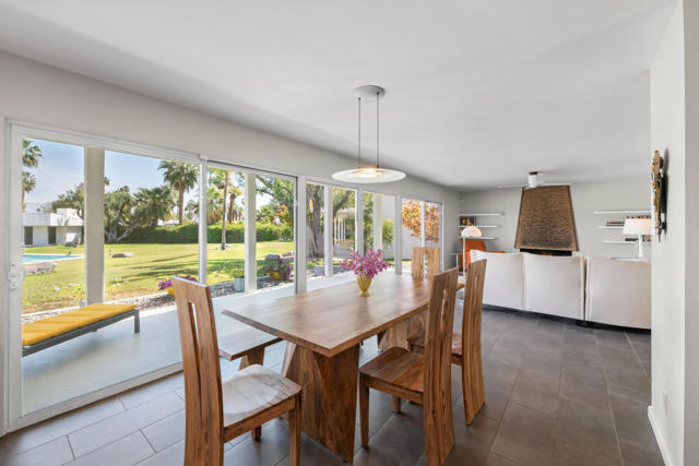 74576 Fairway Drive, Palm Desert CA: https://media.crmls.org/mediaz/1dcd1ab7-89e5-4dd6-85b3-56e50bbb5699.jpg