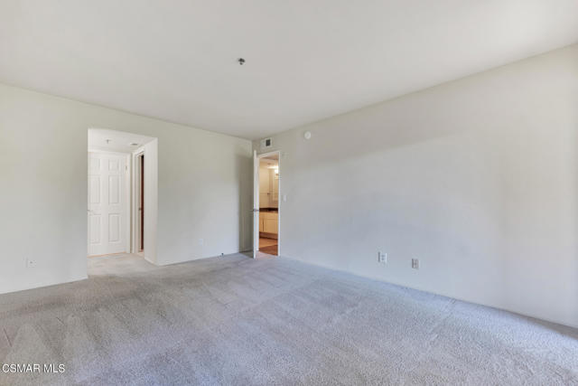 5728 Oak Bend Ln  -  HsHProd-21