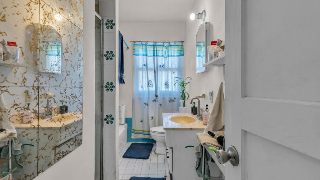 MLS #219138294DA image #17