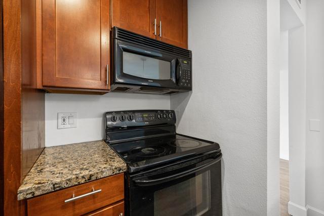 Image 8 of 45 For 79302 Montego Bay Drive 13
