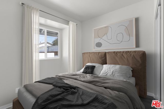 1507 W 50TH Street, Los Angeles CA: https://media.crmls.org/mediaz/1dcdf070-617b-4f0a-a456-2fca824da796.jpg