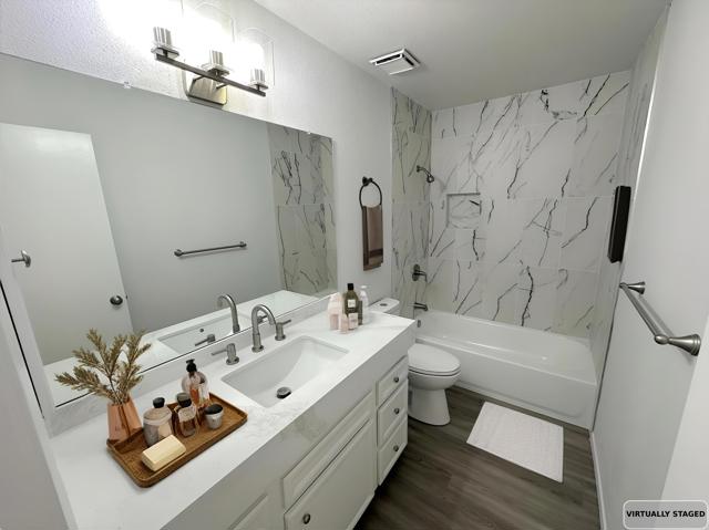 1262 Sunflower N Circle, Palm Springs CA: https://media.crmls.org/mediaz/1dcf4fc7-6f92-43c4-996d-6e3a2f7f6789.jpg