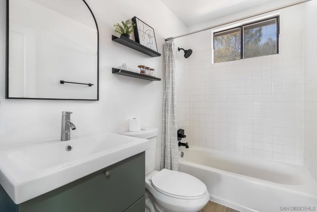 3856 Via Del Mar, San Diego CA: https://media.crmls.org/mediaz/1dd031d9-807f-41d5-b877-d715d8146818.jpg