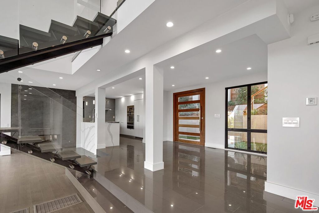 MLS #26868753 image #3