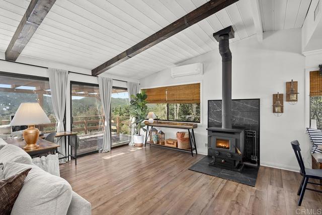 Image 16 of 64 For 8405 Foothill