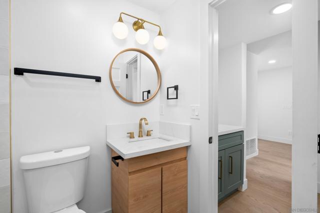 Image 44 of 50 For 4716 Murat Pl