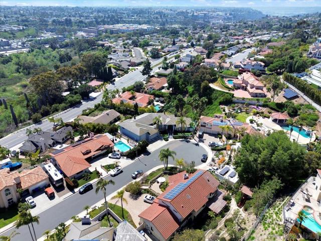 6727 Cavite Ct., San Diego CA: https://media.crmls.org/mediaz/1dd22b34-bac2-49b4-8f6c-e947ef5df591.jpg