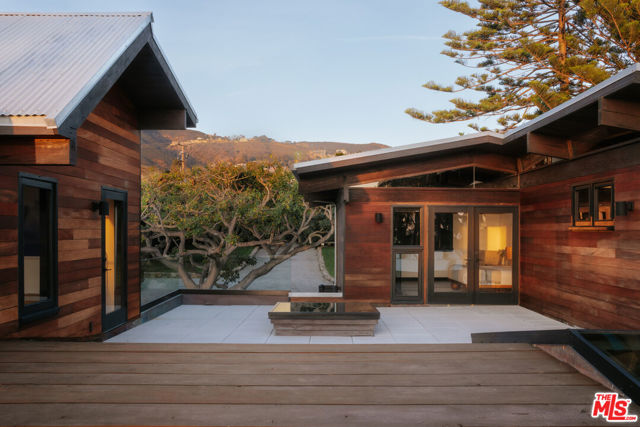 5 Bed Home for Sale in Malibu, California