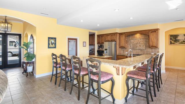 40487 Rock Mountain Drive, Fallbrook CA: https://media.crmls.org/mediaz/1dd45f0e-7898-41f8-a99e-25d3897bdae2.jpg