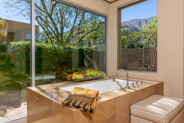 630 N Cahuilla Road, Palm Springs CA: https://media.crmls.org/mediaz/1dd4f6d7-4883-4894-b476-5ca53639af7a.jpg