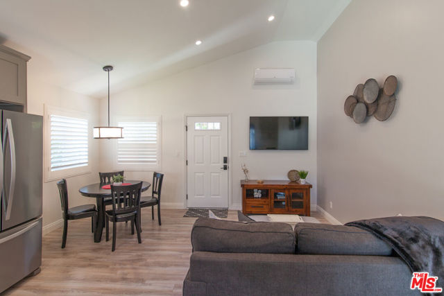 3920 W Clark Avenue, Burbank CA: https://media.crmls.org/mediaz/1dd5334d-0395-47d6-b412-822d9a6557c3.jpg
