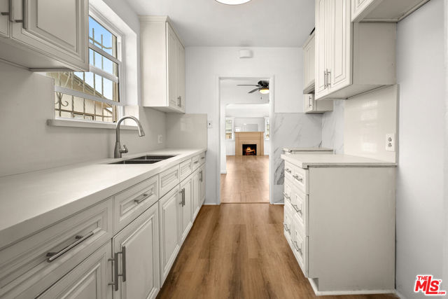 3961 W 64th Street, Los Angeles CA: https://media.crmls.org/mediaz/1dd5c8c2-cc2e-4d96-a0e8-5ec318fa25c6.jpg