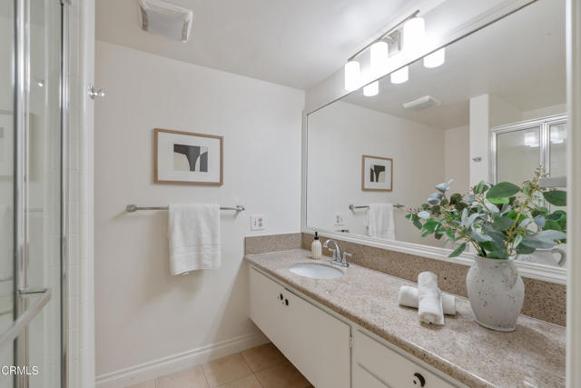 960 San Pasqual Street, Pasadena CA: https://media.crmls.org/mediaz/1dd74e73-25b9-4732-be5c-5c1c34713a1c.jpg