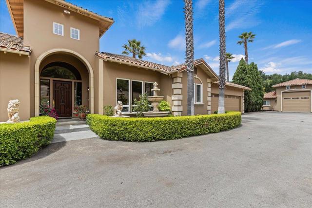 2710 Summerland Road,  CA: https://media.crmls.org/mediaz/1dd7e94b-591d-41bf-92fa-64b16ce27102.jpg