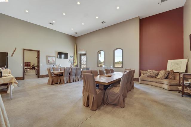 Image 15 of 40 For 8091 Balfour Rd
