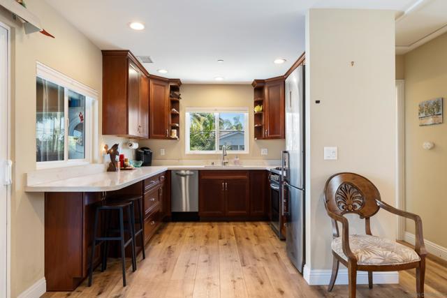 839 Reed Avenue, Pacific Beach (San Diego) CA: https://media.crmls.org/mediaz/1dd89234-d837-43e4-be16-d541b91cdd79.jpg