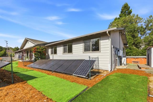 12387 Stonebrook Drive, Los Altos Hills CA: https://media.crmls.org/mediaz/1dd8ee4a-eff2-43cf-a13a-872f367eceff.jpg