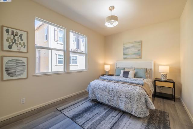 2200 Beech Cir, San Jose CA: https://media.crmls.org/mediaz/1dda8350-e35c-4574-b129-9ccf261cb1b3.jpg