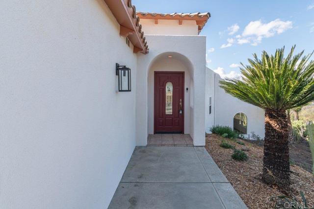 1810 Via Ladera, Fallbrook CA: https://media.crmls.org/mediaz/1ddb328f-d8e3-4711-9b54-25afedf5c7b0.jpg