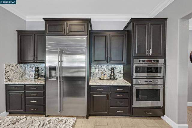5057 Volterra Ct, Dublin CA: https://media.crmls.org/mediaz/1ddcd248-1659-469f-9e7a-7f5e2de699b8.jpg