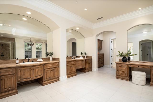 Detail Gallery Image 27 of 43 For 6627 Calle Ponte Bella, Rancho Santa Fe,  CA 92091 - 5 Beds | 6/1 Baths