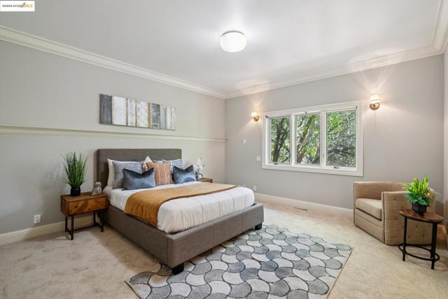 9 Burton Vista Ct, Lafayette CA: https://media.crmls.org/mediaz/1de1a159-4987-43f5-b227-28f2bb2de126.jpg