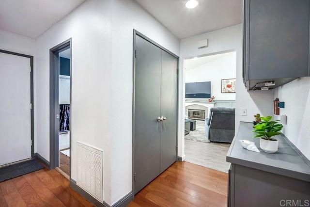 39685 ALMANSA, Murrieta CA: https://media.crmls.org/mediaz/1de2b8a9-1a37-4427-9981-8bc7947094d3.jpg