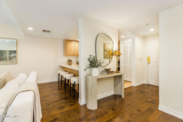 Drew Fenton | 11920 Goshen Avenue Los Angeles CA | MLS: 7420795 Drew Fenton | 11920 Goshen Avenue Los Angeles CA | MLS: 7420795