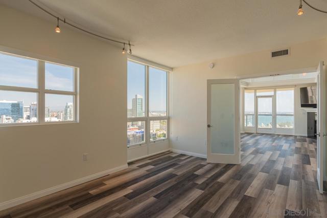 510 1st Ave, San Diego CA: https://media.crmls.org/mediaz/1de3b039-1014-445a-bb1f-602082dd495d.jpg