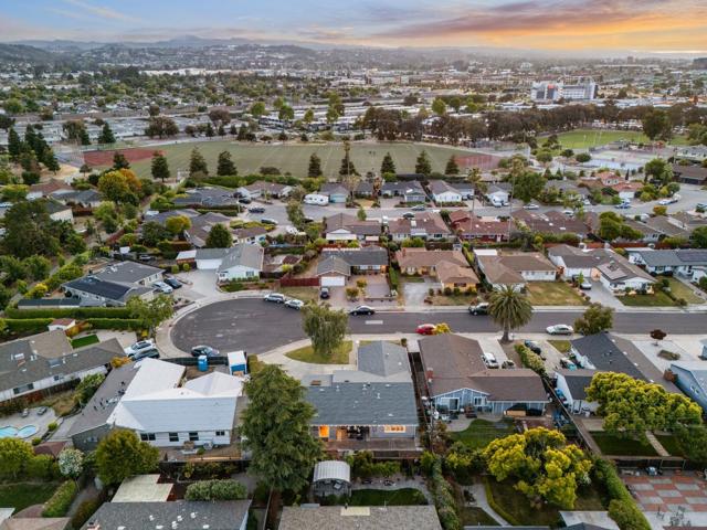 3257 Llano Street, San Mateo CA: https://media.crmls.org/mediaz/1de3b073-3f7a-40d2-b43b-9aa3698b6359.jpg