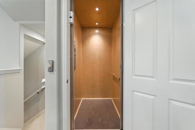 577 Hollow Falls, Fremont CA: https://media.crmls.org/mediaz/1de4b837-8258-4c41-8843-25e3b76eb16f.jpg
