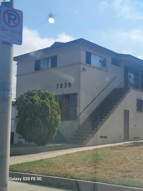 7839 S Normandie, Los Angeles CA: https://media.crmls.org/mediaz/1de4e560-1ea6-42ec-b1af-f62e2b01c7d7.jpg