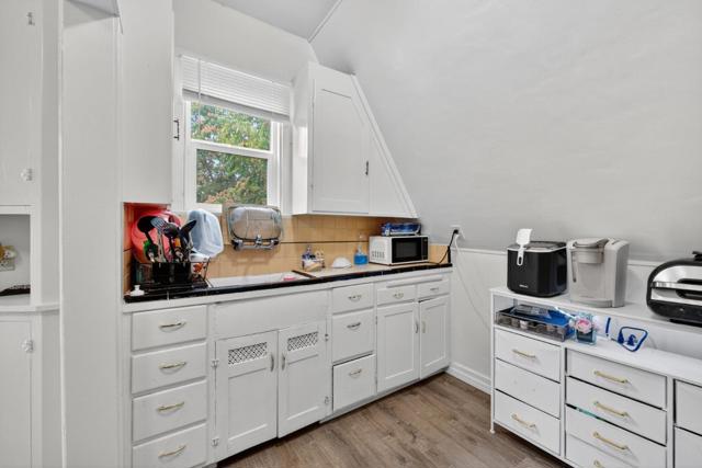 309 N 5th Street, San Jose CA: https://media.crmls.org/mediaz/1de52bae-464a-4dab-a9af-aaa777b88eea.jpg