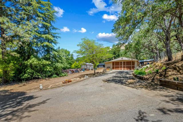 13700 Sycamore Drive, Morgan Hill CA: https://media.crmls.org/mediaz/1de5525b-74af-4ddd-b2f9-096068453a48.jpg