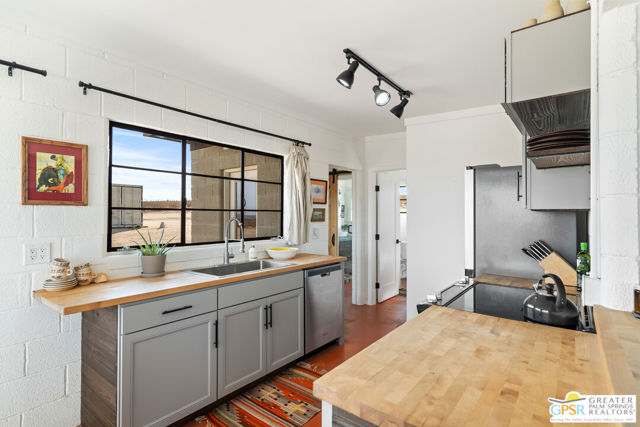 Image 25 of 48 For 52079 Ocotillo Road