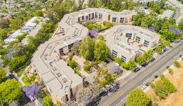 Detail Gallery Image 37 of 39 For 4499 via Marisol #217,  Los Angeles,  CA 90042 - 2 Beds | 2 Baths