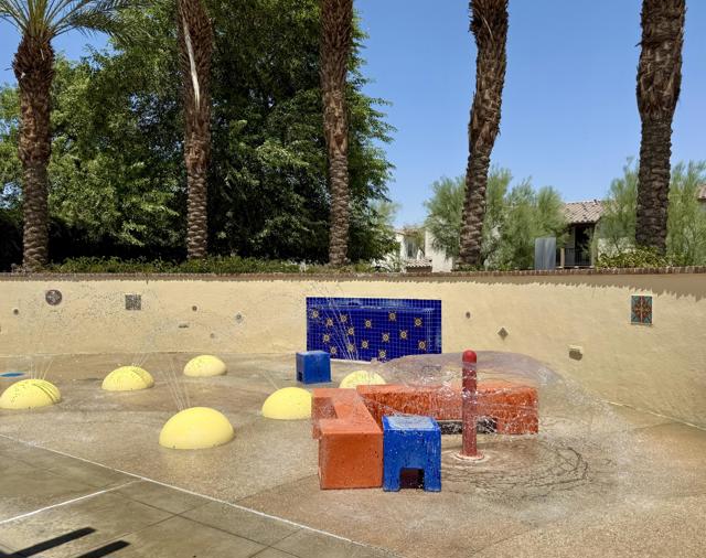 414 Via De La Paz, Palm Desert CA: https://media.crmls.org/mediaz/1de6a71a-697f-4590-81ad-fc32c7418eea.jpg