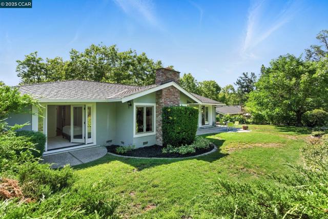 575 Old Orchard Dr, Danville CA: https://media.crmls.org/mediaz/1de6d4da-4b98-4bf2-b871-cbfa86e45104.jpg