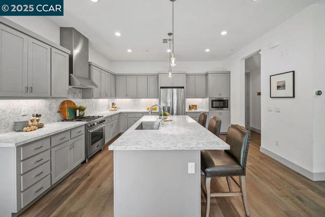 44 Analisa Ln, Walnut Creek CA: https://media.crmls.org/mediaz/1de8b40b-ec54-40cc-abf0-99470e00c67f.jpg