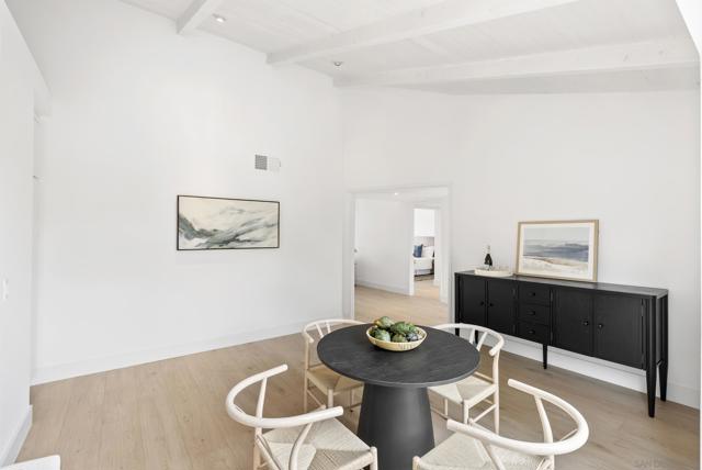 3133 Vista Rica, Carlsbad CA: https://media.crmls.org/mediaz/1de9b3bc-085e-406e-8e41-baea6f77ebfb.jpg