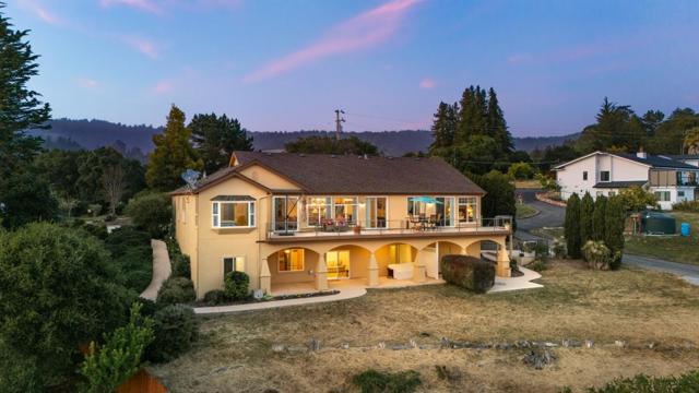 960 Smith Road, Watsonville CA: https://media.crmls.org/mediaz/1dead8dd-4bab-4bb6-b0d3-a1c0b5b9c751.jpg