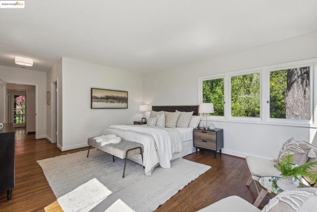 356 Mountain Avenue, Piedmont CA: https://media.crmls.org/mediaz/1deb3234-8c2d-4647-842f-83eb0d0f7ce0.jpg