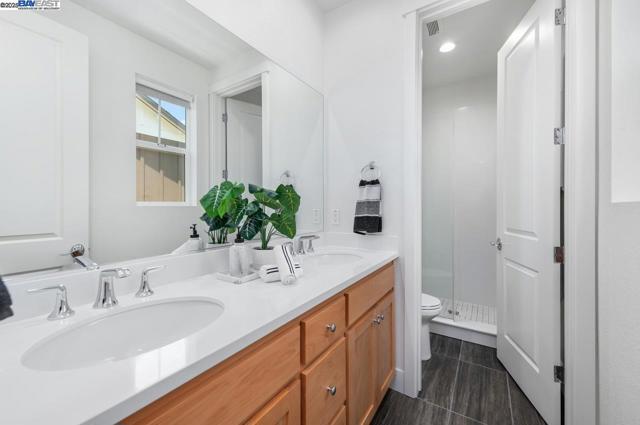 1416 Julia Ln, Concord CA: https://media.crmls.org/mediaz/1debf14f-9354-48d4-9b82-da42d92c5b9c.jpg