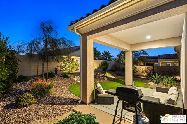 24 Cabernet, Rancho Mirage CA: https://media.crmls.org/mediaz/1dec4fa0-7707-4f9b-9b10-3744f5ee88a4.jpg