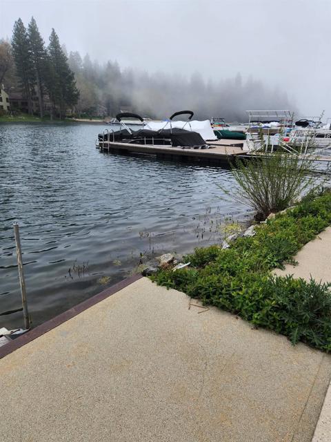Detail Gallery Image 1 of 11 For 27614 Meadow Bay Dr, Lake Arrowhead,  CA 92352 - – Beds | – Baths