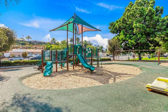 5851 Jackson Dr, La Mesa CA: https://media.crmls.org/mediaz/1decb46d-96ef-42d9-85c0-828d550512bc.jpg