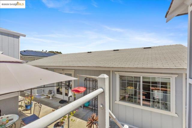 2362 Somerset Ave, Castro Valley CA: https://media.crmls.org/mediaz/1decd191-9ed2-4929-92be-24d903814ed8.jpg