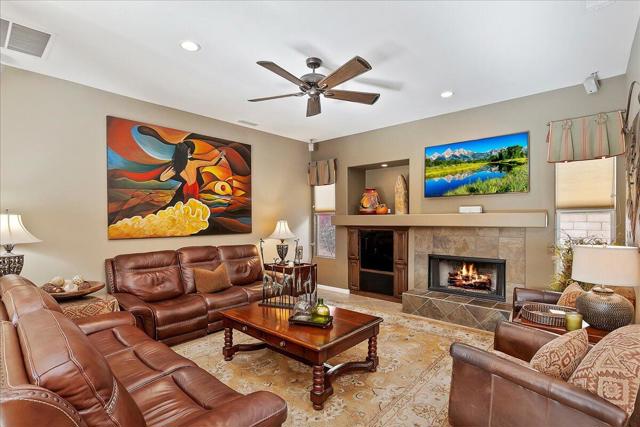 85 Clavel Court, Palm Desert CA: https://media.crmls.org/mediaz/1decde9f-f263-44ea-aefa-9c6f97ff1d00.jpg