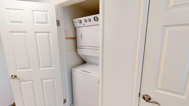 Detail Gallery Image 12 of 22 For 8340 via Sonoma #F,  La Jolla,  CA 92037 - 1 Beds | 1 Baths